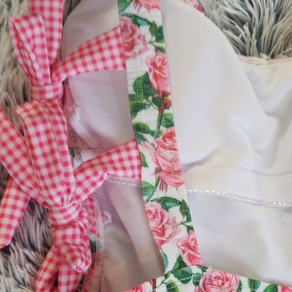 Adorable Rose Swimsuit - Picture 6 of 6